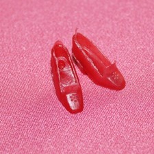 Paire de chaussures rouges poupée Barbie Mattel vintage