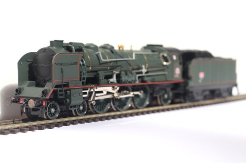 Locomotive vapeur 231 104 - à, g
