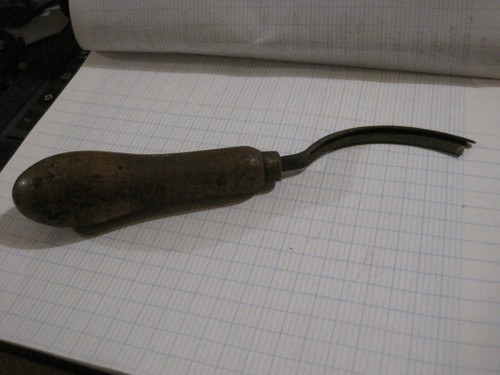 Ancien outil cordonnier - de,