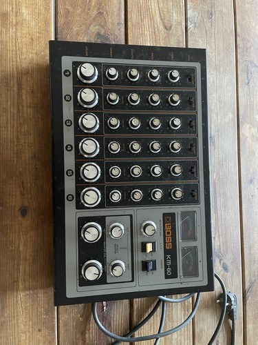 Table mixage vintage roland - table,