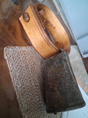 Ancienne cloche vache - ​ancienne,