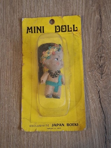 Poupée mini doll neuve dans - poupÉe,