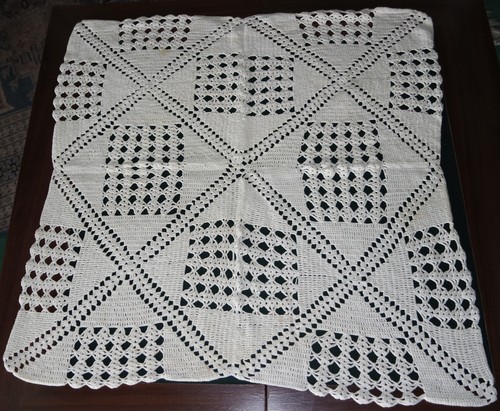 Napperon ancien crochet fait