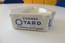 Cendrier publicitaire " COGNAC OTARD "