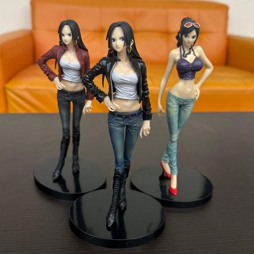 Figurine one piece jeans - one,