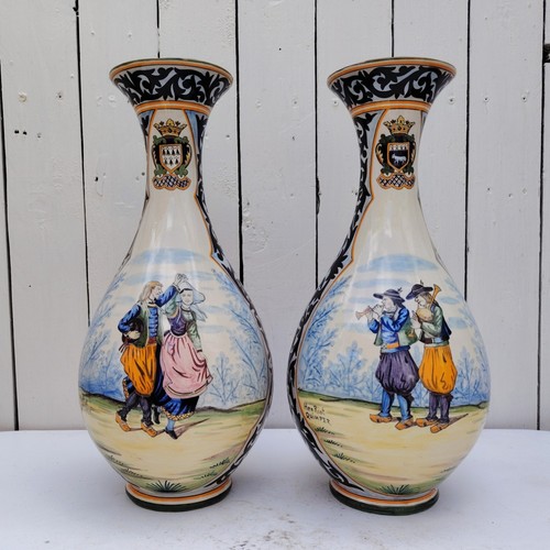 Paire vases aux danseurs et - vases,
