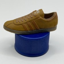 Baskets Adidas TOBACCO