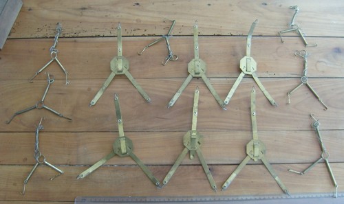 Lot anciens porte assiette - 13,