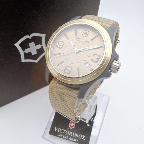 Victorinox original beige - beige, dial
