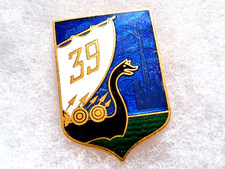 Un insigne militaire " 39° RI