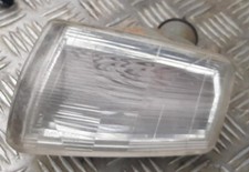 CLIGNOTANT DROIT    Peugeot 205   xad  de 1989