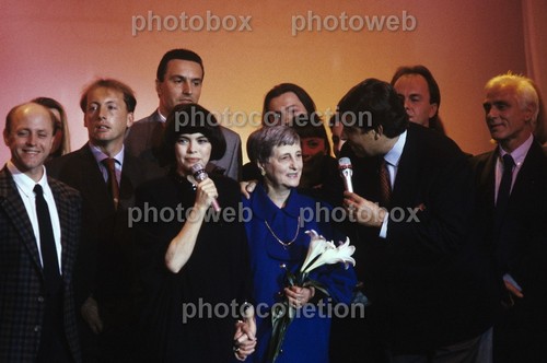 Mireille mathieu exclusive - mathieu,