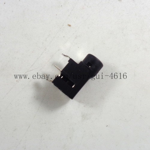 Headphones mini jack socket