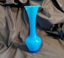 Vase Soliflore en Opaline Bleue, Excellent État, H 20 cm