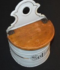 Ancien pot boîte à SEL en tôle émaillée couvercle en bois vintage