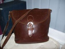 beau sac KATANA  plein  cuir chataigne .( AZ/ GO) D