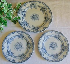 3 ASSIETTES FAIENCE