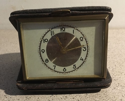 Ancien réveil mécanique - , de