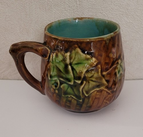 Tasse ancienne feuilles - , lierre