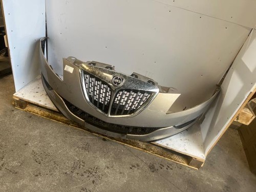 Pare choc avant lancia - choc, delta