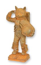 Une figurine en fonte