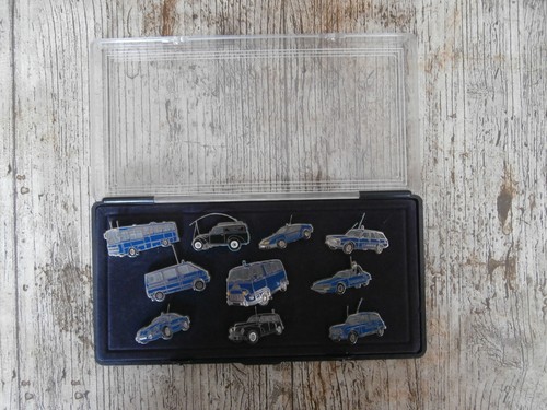 Ancien coffret pin - de, pin's