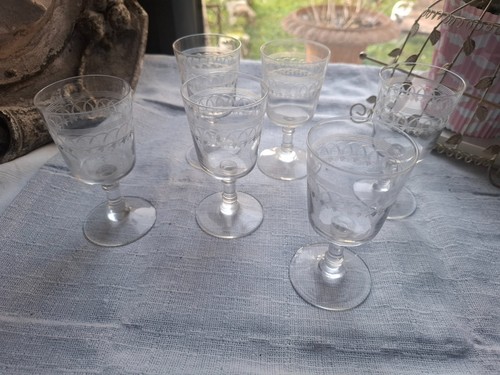 Anciens verres cristal - ,