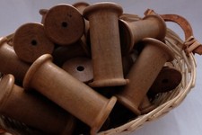 Bobine ancienne - à l'unité - en bois massif filature, mercerie, vintage