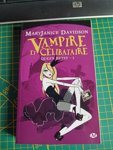 Queen betsy tome vampire - betsy,,