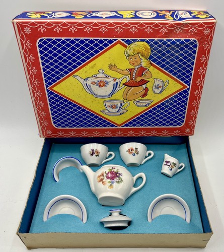 Petite dinette porcelaine - petite,