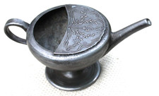 canard de malade en étain révolutionnaire  ( lourdes )