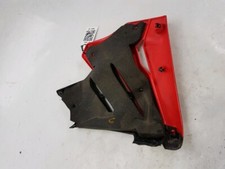 Flan de carénage gauche -