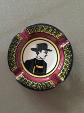 Cendrier en faïence Henriot