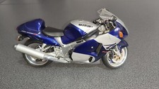 SUZUKI GSX 1300 R HAYABUSA : MAQUETTE MONTÉE TAMIYA 1/12