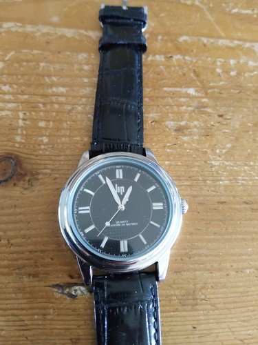 Montre lip quartz acier - montre,