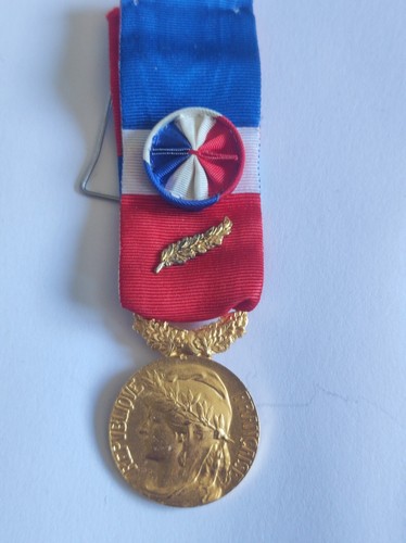 Médaille honneur travail - d,