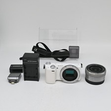[Exc+5] SONY Alpha NEX-5R F3.5-5.6 16-50mm sans miroir anglais OK