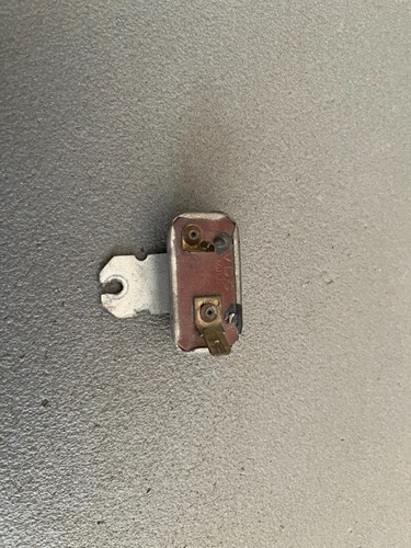 Pièce voiture ancienne - voiture,