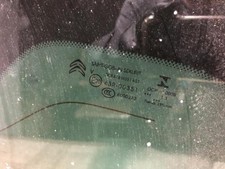 Lunette arriere CITROEN DS5 PHASE 1 9806061280