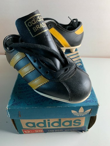 Chaussures football enfant - chaussures,