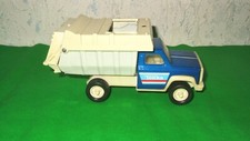Camion poubelle benne