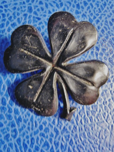 Broche ancienne trefle 4 - à,