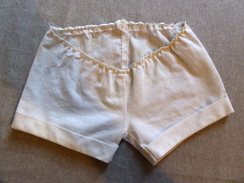 Ancien short culotte bébé - , en