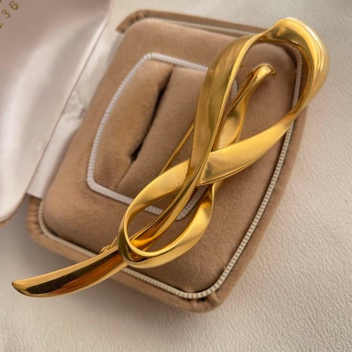 Broche vintage balmain - vintage,