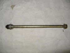 Axe roue avant origine pour Scooter Kymco 50 Agility Après 2006 Occasion