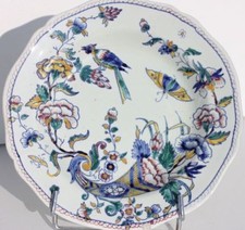 ASSIETTE POPULAIRE EN FAIENCE