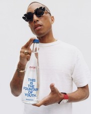 Bouteille Evian Pharell