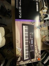 Yamaha PSR-E373 Pianos Numériques 