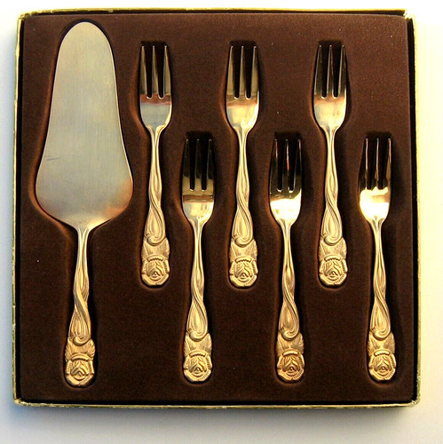 Couverts dessert pour - a,