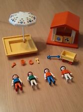 RARE PLAYMOBIL VINTAGE : L AIRE DE JEU AVEC 4 PERSONNAGES ENFANTS